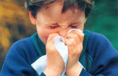 viêm mũi họng do thây đổi thời tiết ở trẻ nhỏ